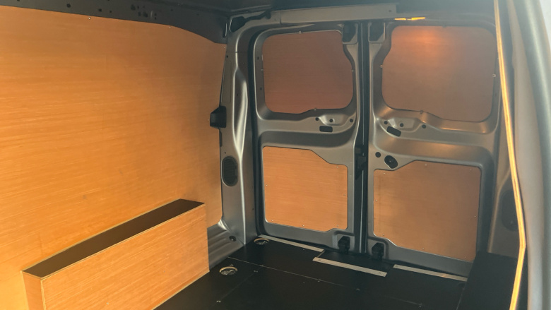 Vauxhall Vivaro L2 Diesel 3100 2.0d 145PS Dynamic H1 Van Auto